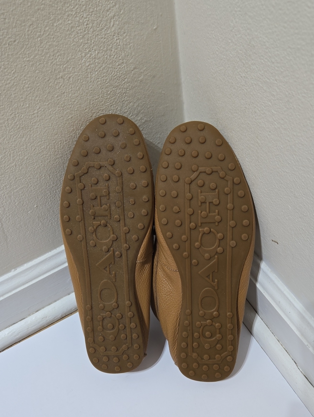 COACH Women's Fredrica Pebbled Leather Loafers with Gold Logo Plaque - Picture 7 of 9